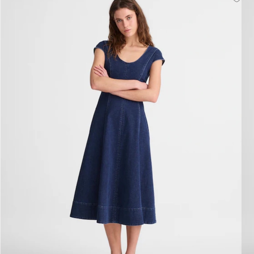 Madewell Denim Seamed Scoopneck Midi Dress. Palmerton wash. Size 6. NWT - Picture 2 of 8